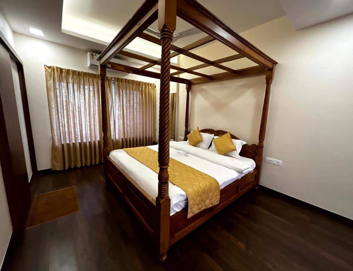 Heritage Residency - Royal Camping Club, Panhala Bilik gambar