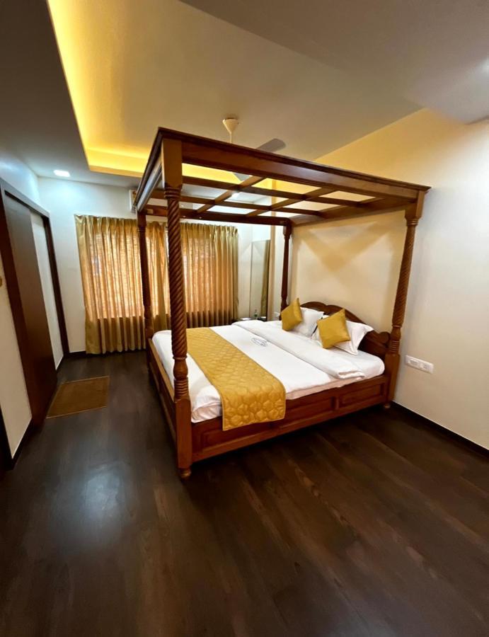Heritage Residency - Royal Camping Club, Panhala Bilik gambar